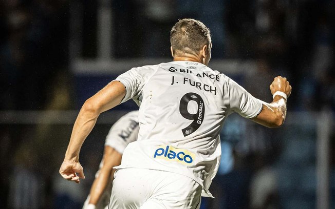 Furch tem quatro gols pelo Santos em 2024