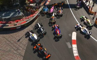 F2: engavetamento na largada elimina 7 pilotos em Mônaco