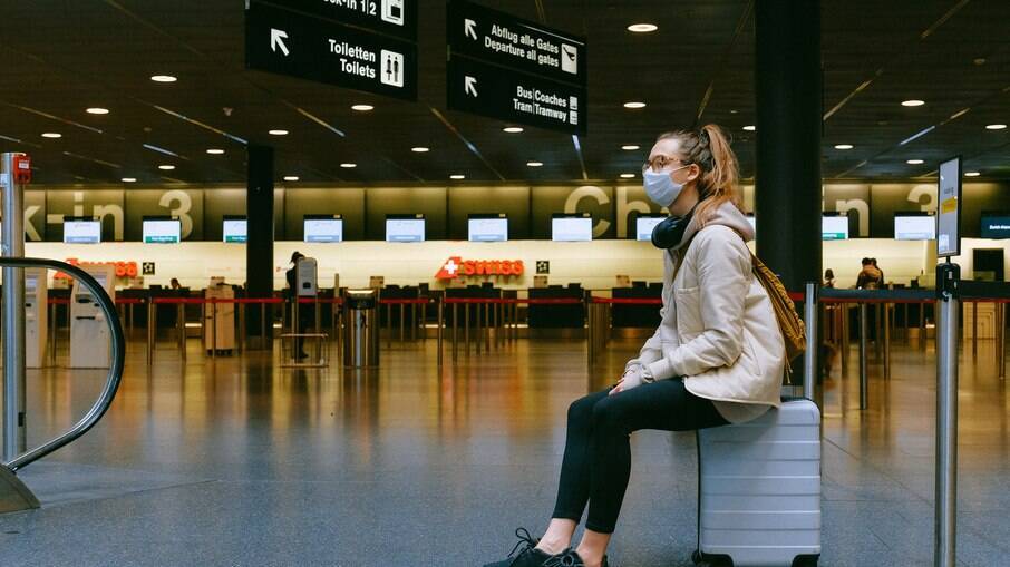 Infectologista cancela que viagens sejam adiadas por pelo menos seis meses