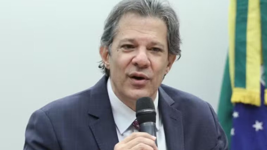 Ministro Fernando Haddad teve discussões com opositores