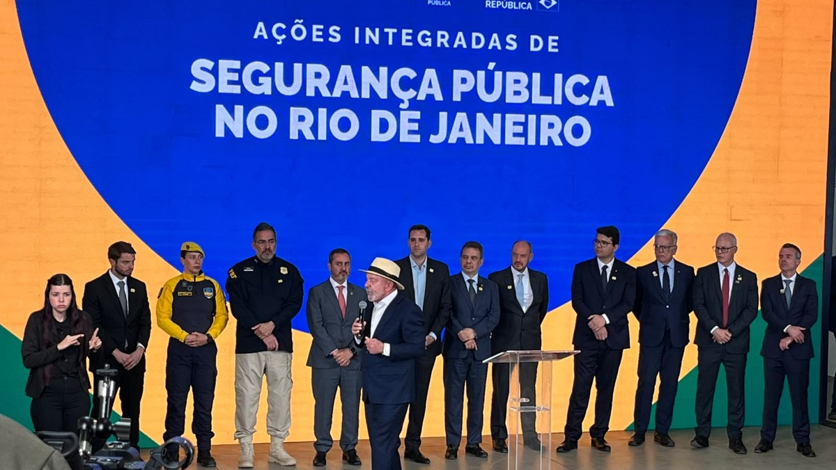 Presidente Lula durante o evento na sede da PRF Presidente Lula durante o evento na sede da PRF