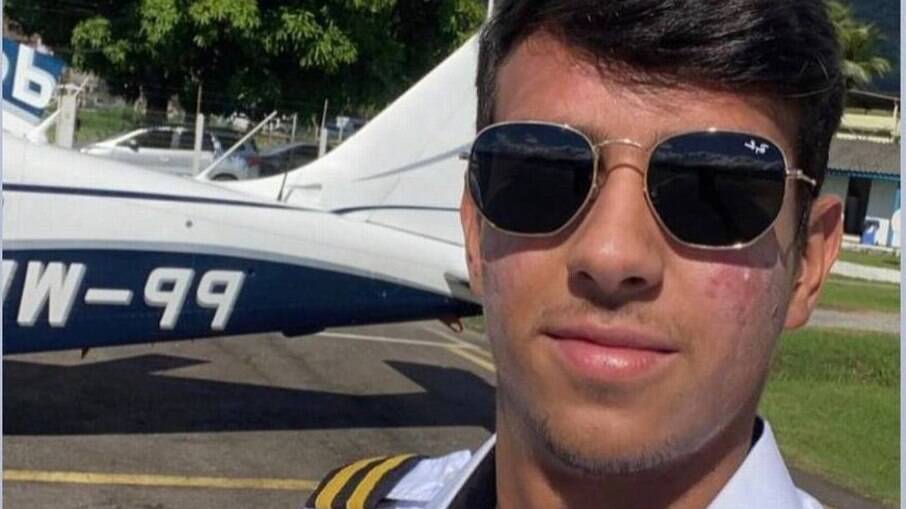 Copiloto José Porfírio de Brito Júnior, de 20 anos