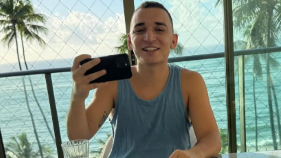 João Gomes fala sobre motivo de parar de beber