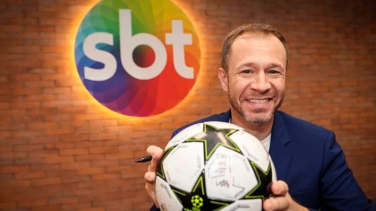 SBT%20toma%20lideran%C3%A7a%20da%20Globo%20e%20faz%20p%C3%BAblico%20de%20A%20Fazenda%20despencar