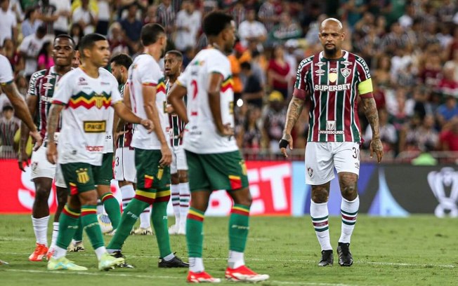 Felipe Melo completou 100 jogos no Fluminense com vitória sobre o Sampaio Corrêa
