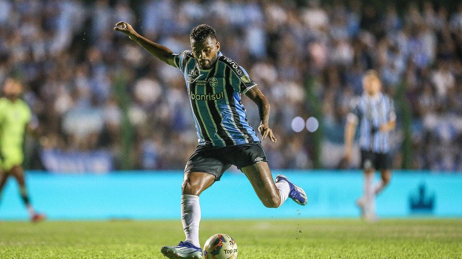 Grêmio entra em campo pelo Campeonato Gaúcho nesta terça