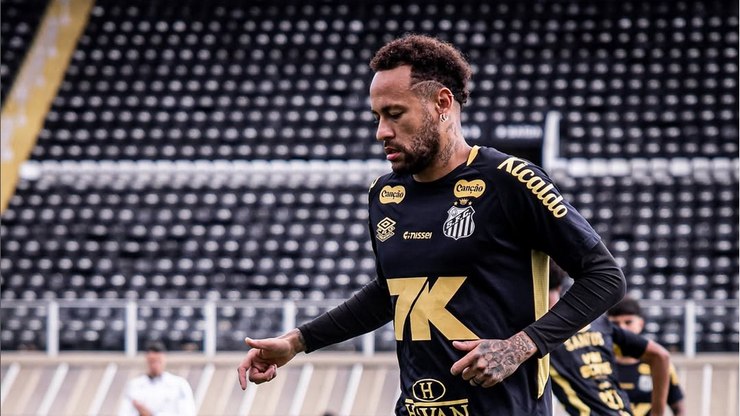 Com lesão na coxa, Neymar não enfrenta o São Paulo