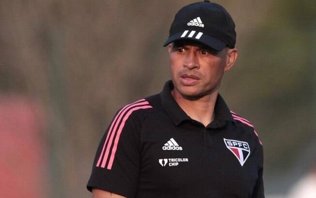 Alex quer fechar seu primeiro ano como técnico no São Paulo com título da Copinha