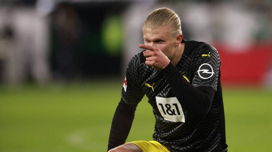 Haaland vive seus últimos momentos com a camisa do Borussia Dortmund