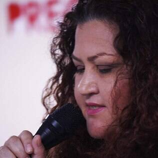 A baiana Rosinha Morais, agitadora cultural e autora do livro Brincar Poesia