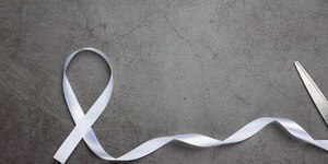 Campanha Laço Branco: entenda a data e que dia ela é celebrada