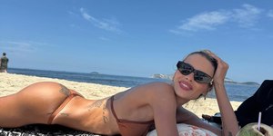 Yasmin Brunet aproveita dia de sol para renovar o bronzeado