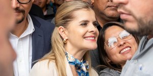 Governista Laura Fernández é eleita presidente da Costa Rica