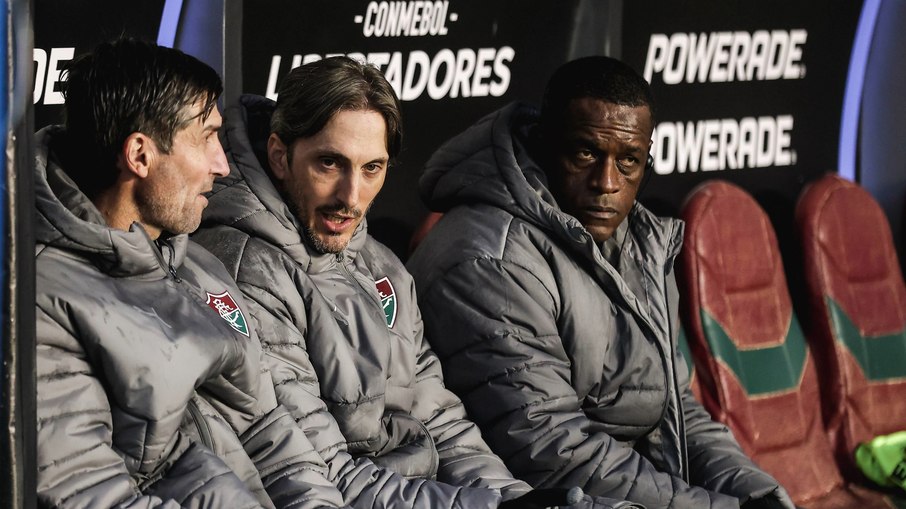 Zubeldía durante derrota do Flu para o Bolivar na Libertadores