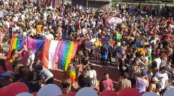 28ª Parada do Orgulho LGBT+ de São Paulo alerta para o voto consciente