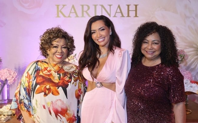 Alcione celebra o aniversário de sua afilhada Karinah com um jantar especial no Rio de Janeiro