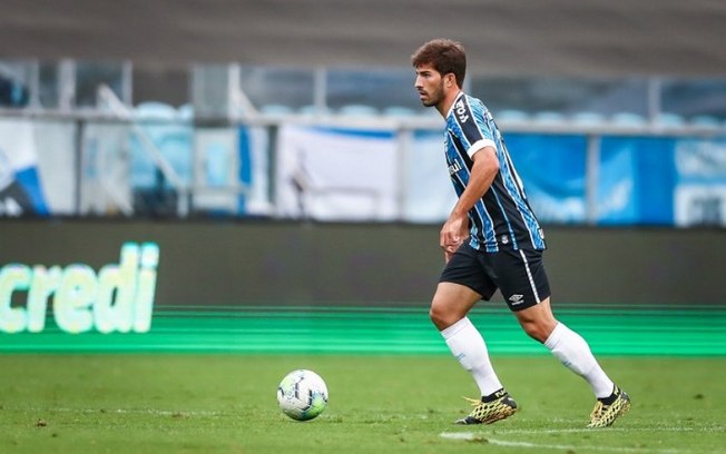 Após Benítez, Grêmio pode negociar mais dois jogadores
