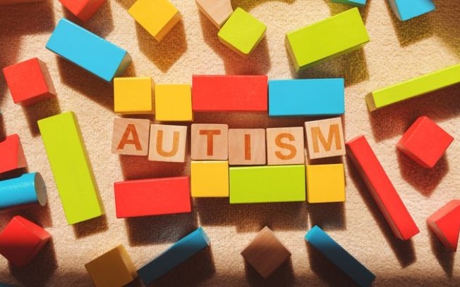 Sensor de movimentos ajuda postura de crianças com autismo