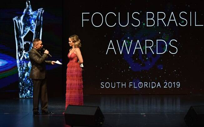 George Roberts e Fernanda Pontes no comando do evento Focus Brasil Awards 2019