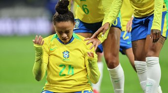 Quem%20%C3%A9%20Dudinha%3F%20Conhe%C3%A7a%20o%20destaque%20da%20vit%C3%B3ria%20do%20Brasil%20contra%20o%20Jap%C3%A3o