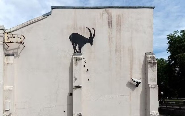 Banksy revela nova arte em prédio de Londres