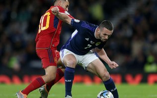 Craque da Escócia rebate críticas de Rodri após vitória contra Espanha