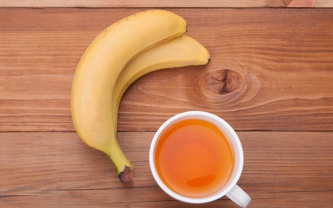 Receita de chá de banana para emagrecer e ficar em forma para o verão