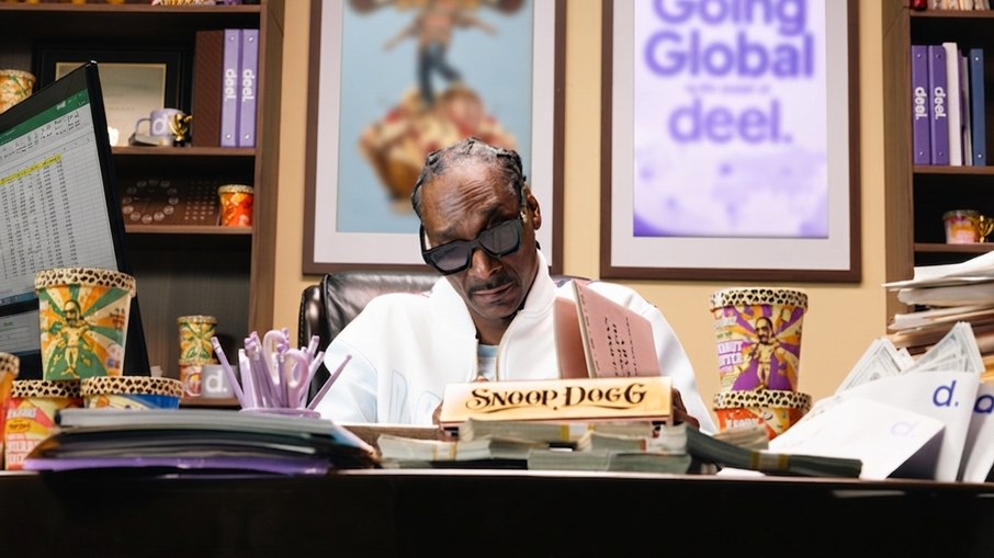 Snoop Dogg anuncia vaga de degustador de sorvetes com salário de R$ 50 mil Snoop Dogg anuncia vaga de degustador de sorvetes com salário de R$ 50 mil