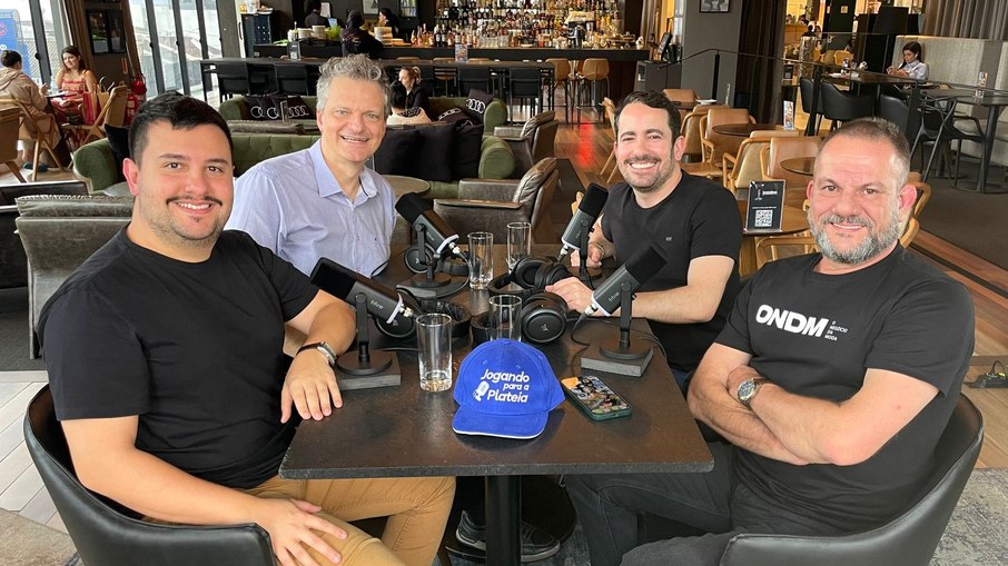 Podcast “Jogando para a Plateia” entrevista Ivan Jasper, fundador do evento “O Negócio da Moda”