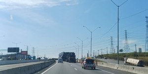 Carga de mais de 600 toneladas causa lentidão na Via Dutra