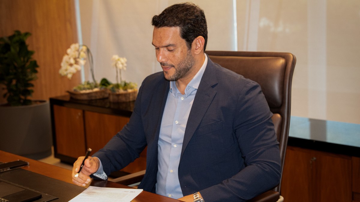 Samir Xaud assina documento para criação do Grupo de Trabalho para arbitragem