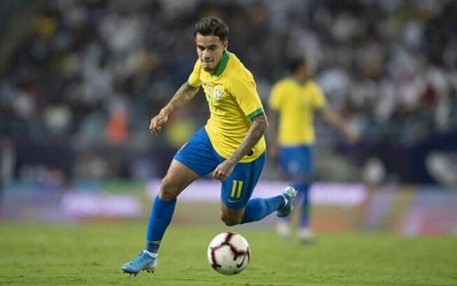 No primeiro treino no Equador, Tite esboça Seleção com Coutinho No primeiro treino no Equador, Tite esboça Seleção com Coutinho