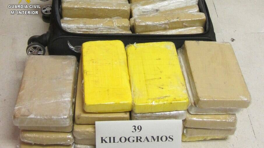Polícia Civil apreende 600 tablets de cocaína avaliados em R$ 250 milhões