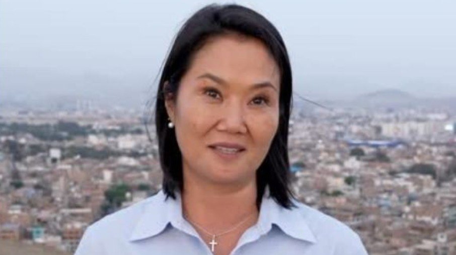 Keiko Fujimori ultrapassa Roberto Sánchez e lidera eleição no Peru na reta final da apuração