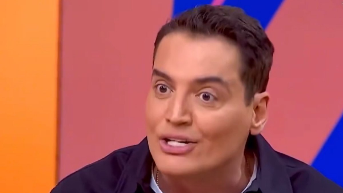 Leo Dias em participação no Sem Censura Leo Dias em participação no Sem Censura