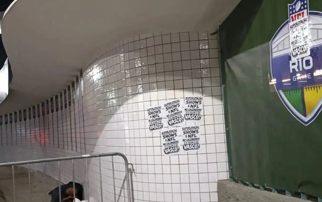 Protesto de torcedores pede o Vasco no Maraca Protesto de torcedores pede o Vasco no Maraca