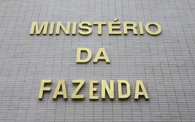 Fazenda aumenta expectativa de inflação para 3,9% e mantém crescimento do PIB em 2,5%