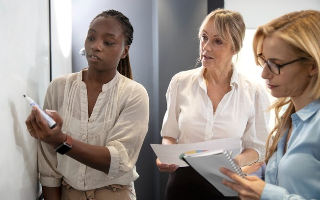 Mulheres são maioria nos CSCs, mas liderança segue desigual Mulheres são maioria nos CSCs, mas liderança segue desigual