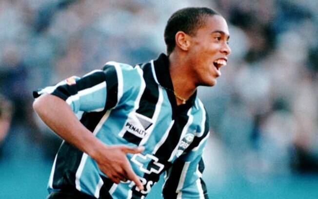 Ronaldinho foi revelado pelo Grêmio no ano de 1998