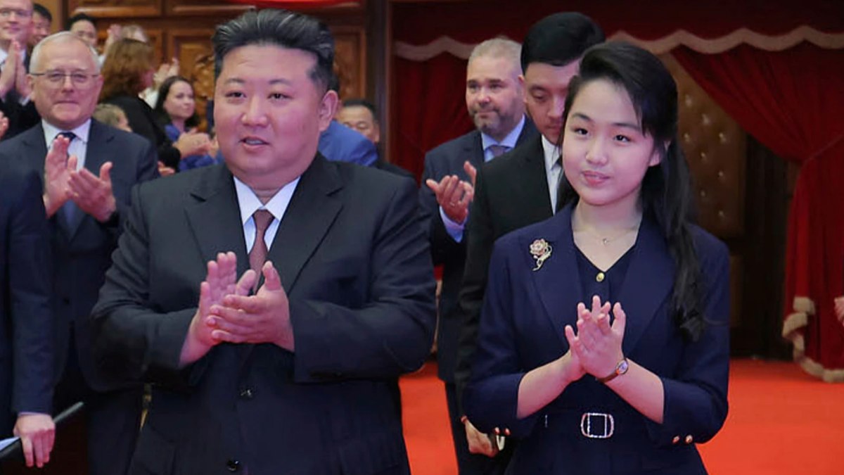 A filha de Kim Jong Un tem feito cada vez mais aparições públicas A filha de Kim Jong Un tem feito cada vez mais aparições públicas