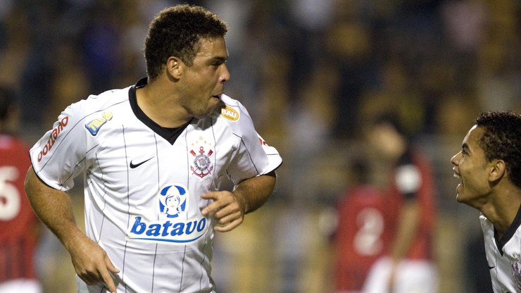 Corinthians%20tem%20virada%20%C3%A9pica%20sobre%20Athletico%20