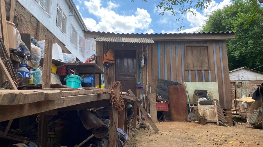 Várias casas do bairro Arquipélago são construídas com elevação em palafitas, para evitar as cheias