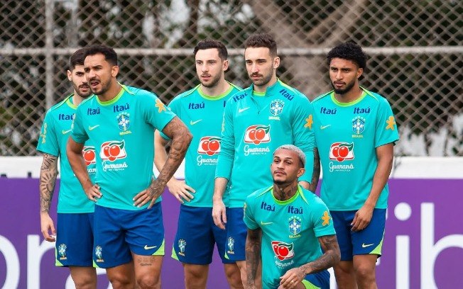 Carlos Augusto em treino pela Seleção Brasileira