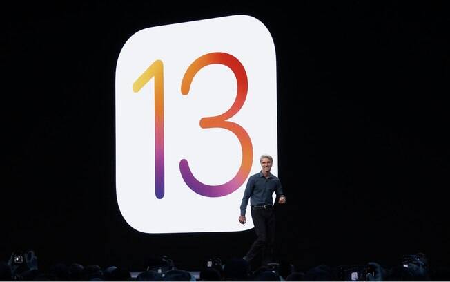 O iOS 13, novo sistema operacional da Apple, foi apresentado na segunda-feira (3) em uma conferência de desenvolvedores
