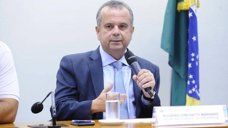 "Flanelinhas" do Leblon não ganham R$ 4 mil por mês, como disse Marinho