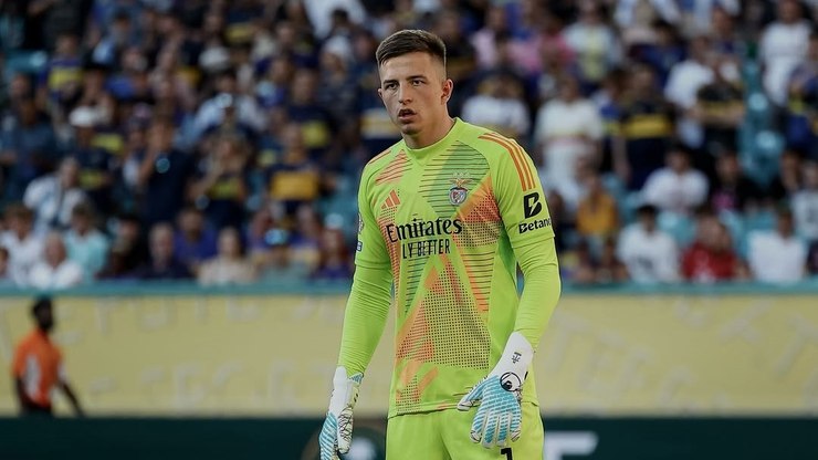 Goleiro do Benfica brilha e coloca Bayern no caminho do Flamengo