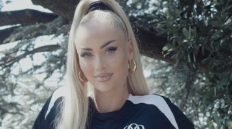 Jogadora%20mais%20seguida%20do%20mundo%20troca%20Juventus%20por%20rival