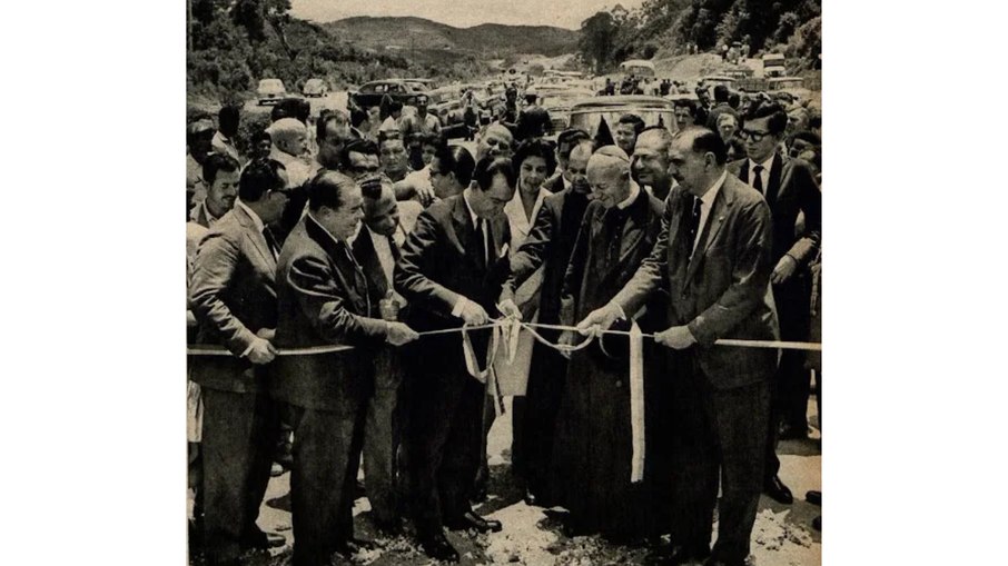 Inauguração da Rodovia Régis Bittencourt (BR-116)