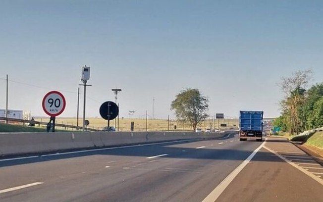 Furto de cabos de fibra ótica deixa Wi-Fi de rodovia inoperante em São Carlos Furto de cabos de fibra ótica deixa Wi-Fi de rodovia inoperante em São Carlos