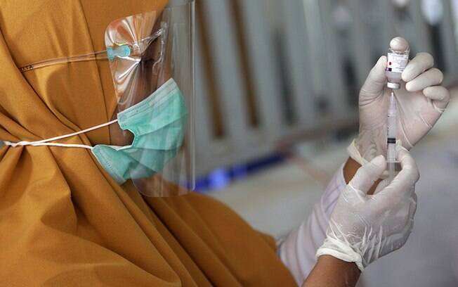 Vacina contra covid-19: pases ricos reservam doses e deixam pases pobres sem, adverte aliana Vacina contra covid-19: pases ricos reservam doses e deixam pases pobres sem, adverte aliana
